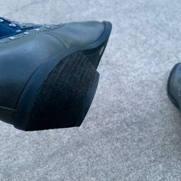 vince camuto •••navy & gray metal studded booties - Picture 6 of 11